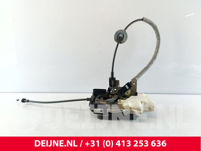 Volvo V40 Deurslot Mechaniek 4Deurs rechts-voor O242400