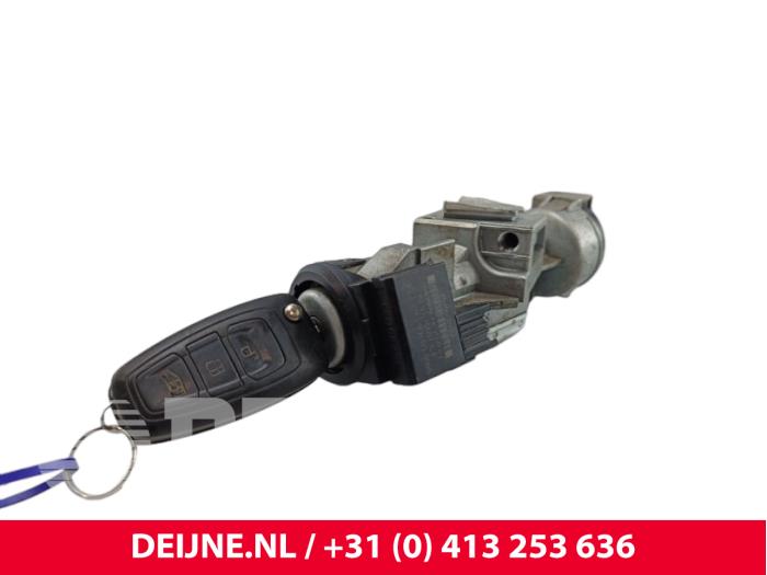 Ford Transit Connect Ignition lock + key O242436