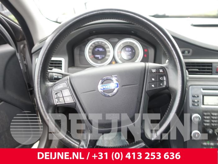 Volvo V70 Left airbag (steering wheel) O242489