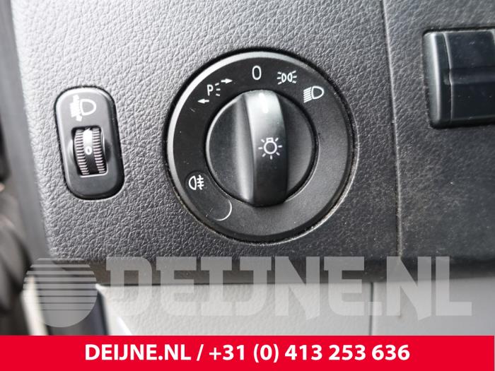 Volkswagen Crafter Light switch O242594