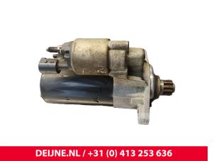 Volkswagen Caddy Startmotor O242676 foto 2