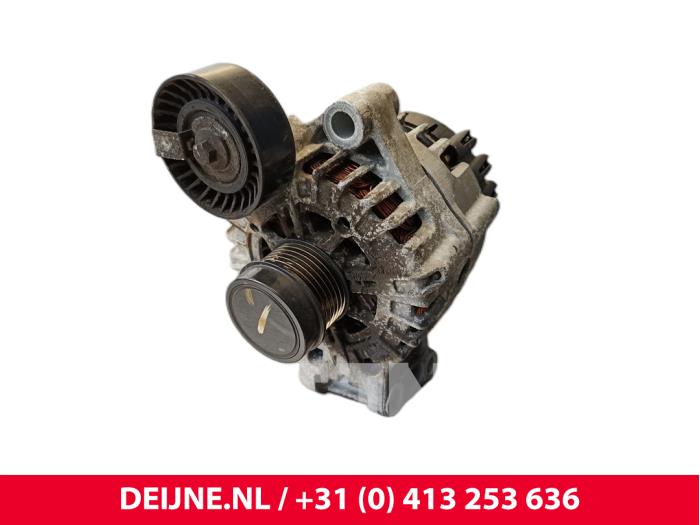 Gebruikte Dynamo Volvo V70 (BW) 1.6 T4 16V Prijs € 50,00 Margeregeling aangeboden door van Deijne Onderdelen Uden B.V.