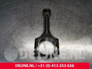 Gebruikte Drijfstang Volvo XC60 II (UZ) 2.0 T5 16V Prijs € 121,00 Inclusief btw aangeboden door van Deijne Onderdelen Uden B.V.