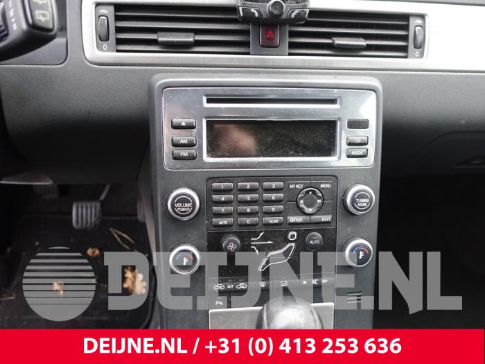Volvo V70 Anzeige Innen O243009