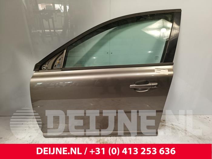 Volvo V70 Tür 4-türig links vorne O243025