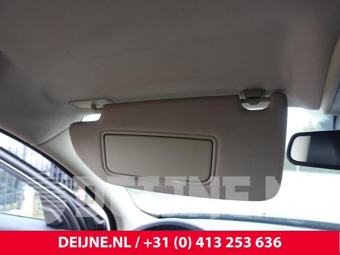 Volvo V70 Sonnenblende O243046