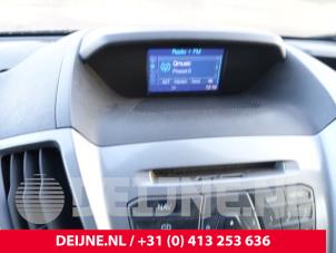 Gebruikte Display Interieur Ford Transit 2.2 TDCi 16V Prijs op aanvraag aangeboden door van Deijne Onderdelen Uden B.V.