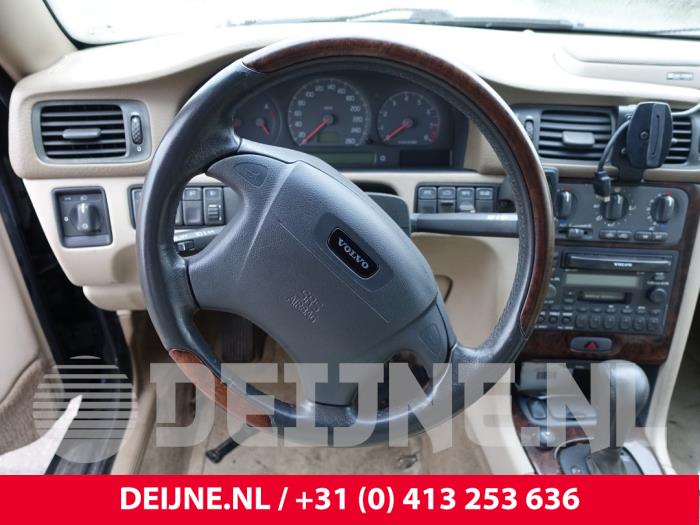 Volvo C70 Left airbag (steering wheel) O243147