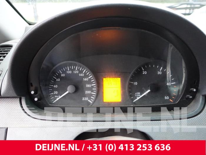 Mercedes Vito Odometer KM O243297