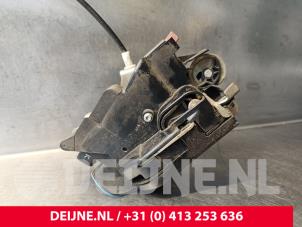 Mercedes Vito Türschlossmechanik 2-türig links O243321 foto 3