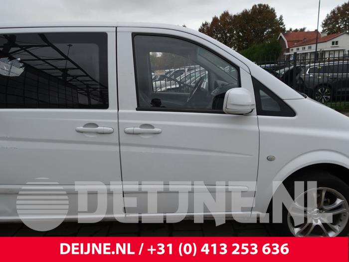 Mercedes Vito Door 2-door, right O243323