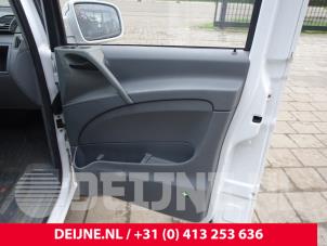 Mercedes Vito Portier 2Deurs rechts O243323 foto 2