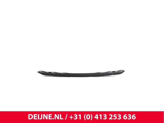 Mercedes Sprinter Bumperdeel midden-voor O9990002408