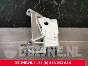 Gebruikte Motorrubber Volvo XC60 II (UZ) 2.0 T5 16V AWD Prijs € 36,30 Inclusief btw aangeboden door van Deijne Onderdelen Uden B.V.