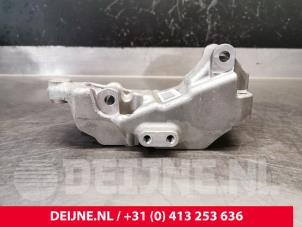 Volvo XC60 Alternator upper bracket O243390 photo 3