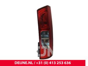 Gebruikte Achterlicht rechts Mercedes Citan (415.7) 1.5 109 CDI Crewbus Prijs € 72,60 Inclusief btw aangeboden door van Deijne Onderdelen Uden B.V.