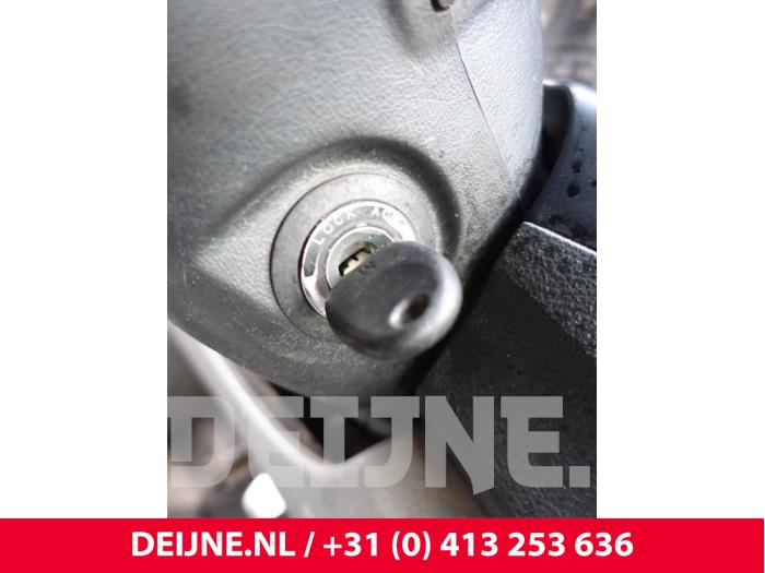 Hyundai H300 Ignition lock + key O243495