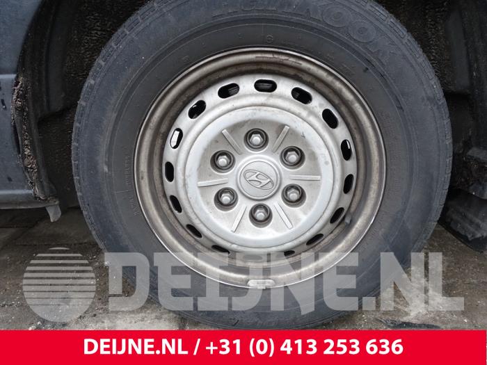 Hyundai H300 Set of wheels O243517