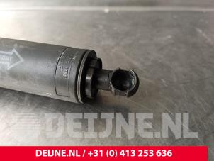 Volvo XC70 Tailgate hinge O243664 photo 3