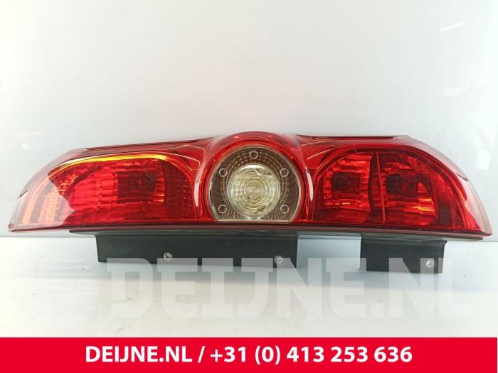 Opel Combo Achterlicht rechts O243688
