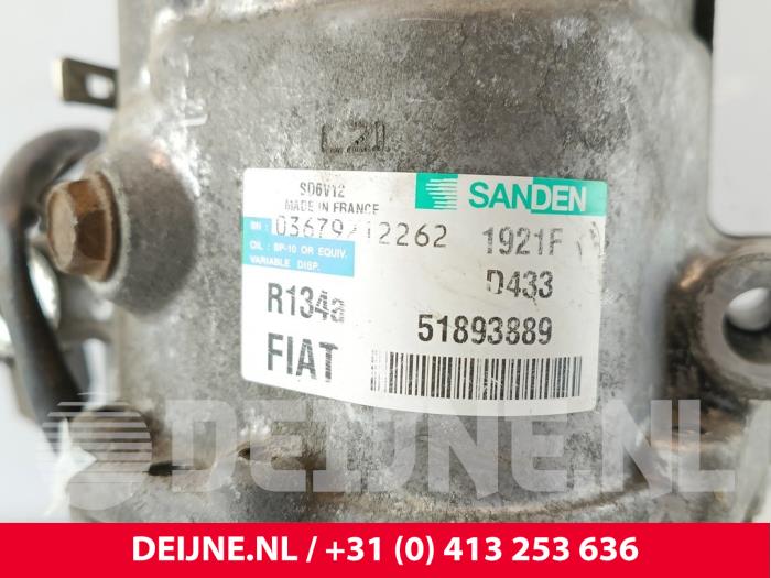 Aircopomp van een Opel Combo 1.3 CDTI 16V ecoFlex 2014