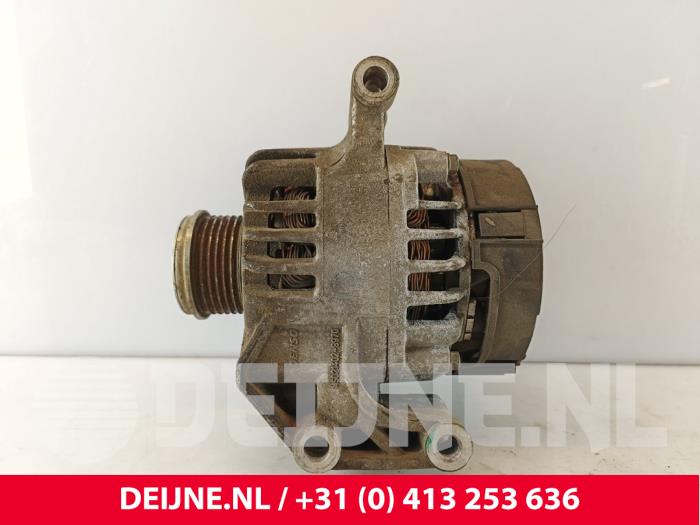 Dynamo van een Opel Combo 1.3 CDTI 16V ecoFlex 2014