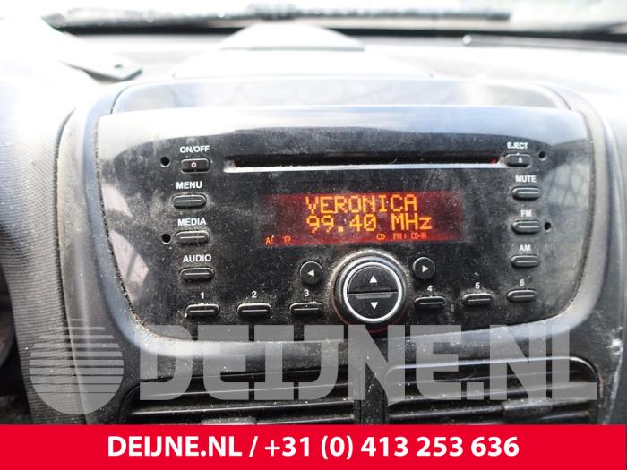 Opel Combo Radio O243708