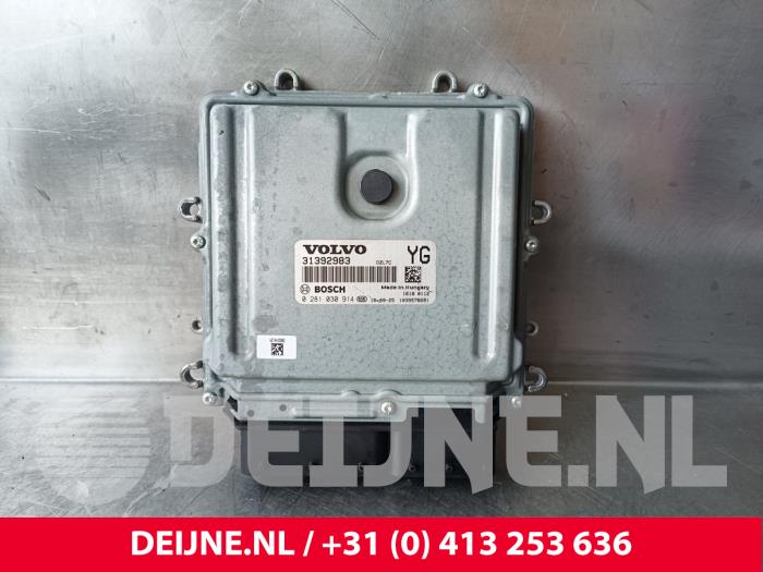 Volvo V60 Computer Motormanagement O243745