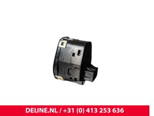 Lynk & Co 01 Start/stop switch O243746 photo 2