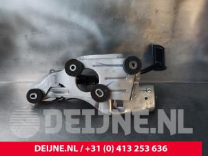 Lynk & Co 01 Bremspedal O243750 foto 2