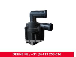 Lynk & Co 01 Waterpomp O243763 foto 2