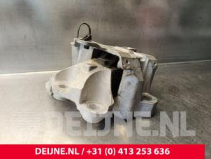 Gebruikte Motorrubber Lynk &amp; Co 01 1.5 PHEV Prijs € 72,60 Inclusief btw aangeboden door van Deijne Onderdelen Uden B.V.