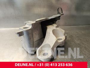 Lynk & Co 01 Engine mount O243779 photo 2