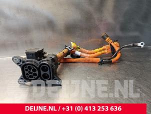 Gebruikte Oplaadpunt stekker aansluiting Maxus eDeliver 3 50 kWh, 53 kWh Prijs € 272,25 Inclusief btw aangeboden door van Deijne Onderdelen Uden B.V.