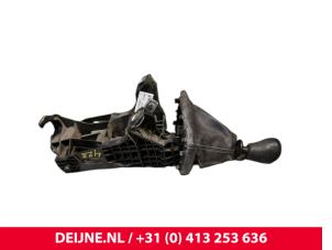 Mercedes Sprinter Versnellingspook O243828 foto 2
