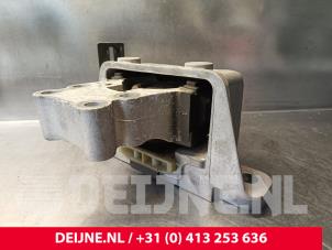 Lynk & Co 01 Motorsteun O243907 foto 3