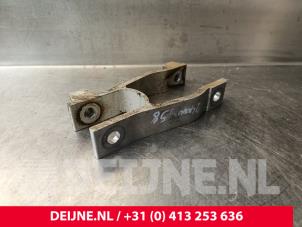 Gebruikte Motorrubber Lynk &amp; Co 01 1.5 PHEV Prijs € 30,25 Inclusief btw aangeboden door van Deijne Onderdelen Uden B.V.