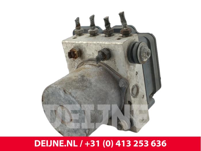 Mercedes Sprinter ABS Pumpe O244177