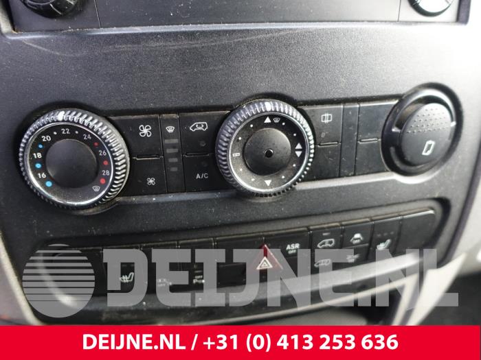 Mercedes Sprinter Heizung Bedienpaneel O244202