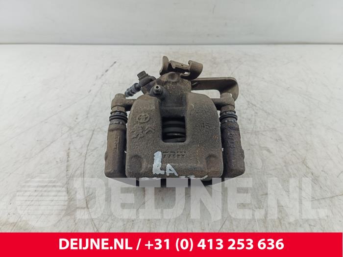 Peugeot Expert Remklauw (Tang) links-achter O244388