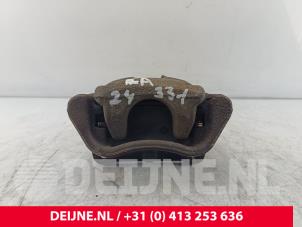 Peugeot Expert Remklauw (Tang) links-achter O244388 foto 2