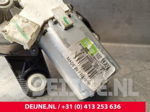 Renault Trafic Rear wiper motor O244366 photo 3
