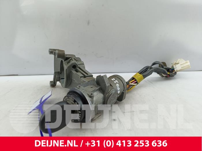 Hyundai H200 Zündschloss+Schlüssel O244488