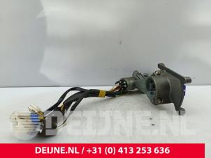 Hyundai H200 Ignition lock + key O244488 photo 2