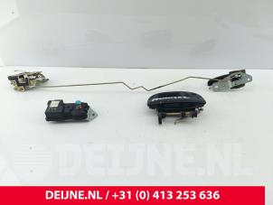 Hyundai H200 Deurslot Mechaniek 2Deurs rechts O244521 foto 3