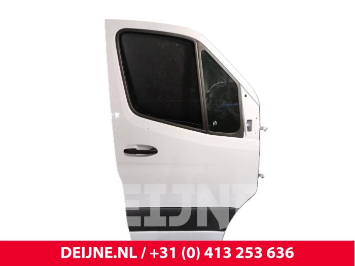 Mercedes Sprinter Tür 2-türig rechts O244538