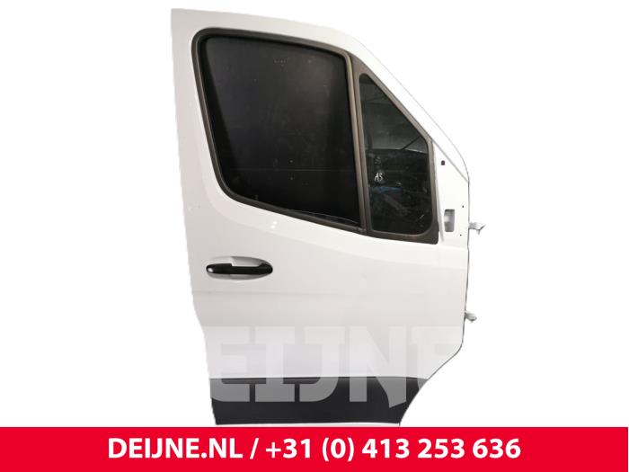 Mercedes Sprinter Tür 2-türig rechts O244540