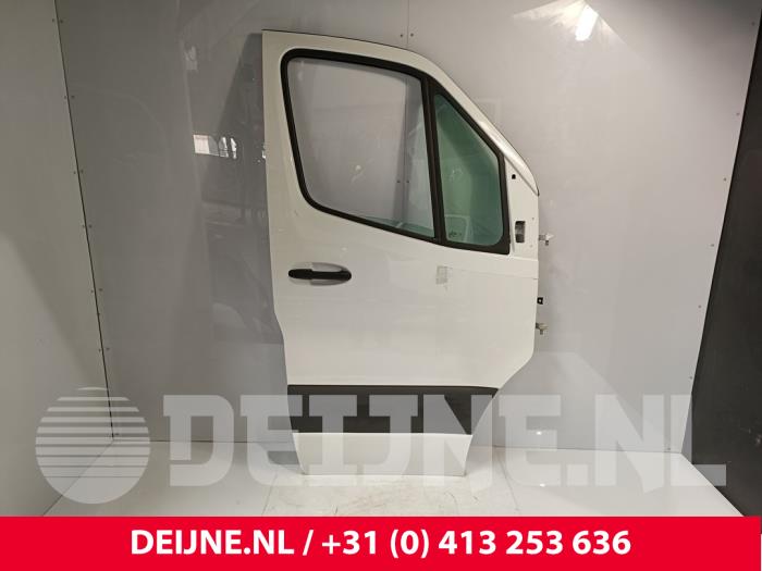 Mercedes Sprinter Tür 2-türig rechts O244556