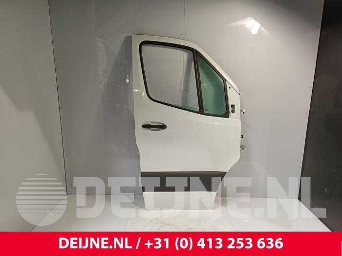 Mercedes Sprinter Tür 2-türig rechts O244558