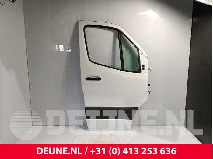 Mercedes Sprinter Tür 2-türig rechts O244561